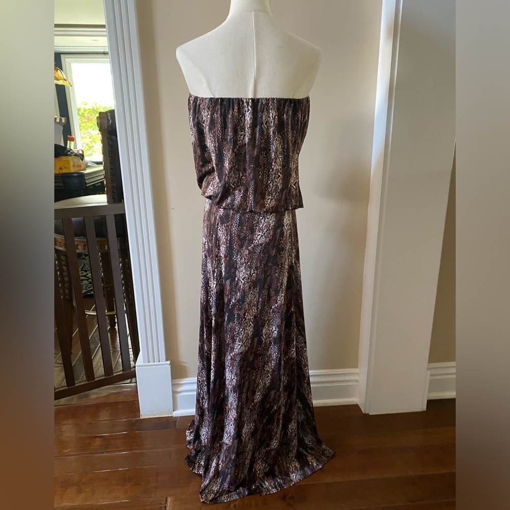 Animal Print Strapless Maxi Dress. - Picture 4 of 6